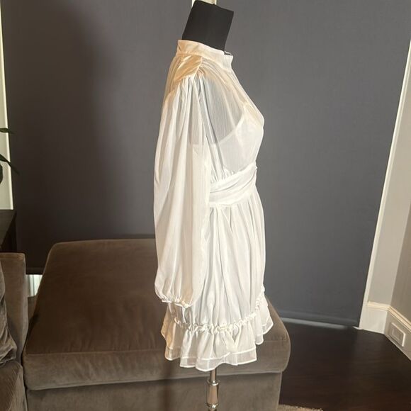 Women’s White Chiffon Long Sleeve Dress Halter Neck Ruffle Hem Size M - Picture 3 of 14